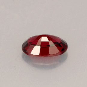 0.64캐럿 천연 딥 레드 스피넬, 타원형 컷, 6.5×4.3 mm, VVS-VS