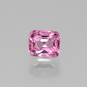 0.68캐럿 천연 딥 핑크 스피넬, 쿠션 컷, 5.1×4.3 mm, VS