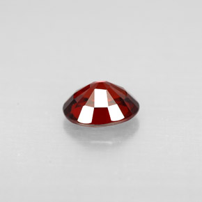 0.66캐럿 천연 딥 레드 스피넬, 타원형 컷, 5.9×4.8 mm, VS