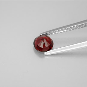 0.83캐럿 천연 레드 스피넬, 라운드 컷, 5.45 mm, VVS-VS