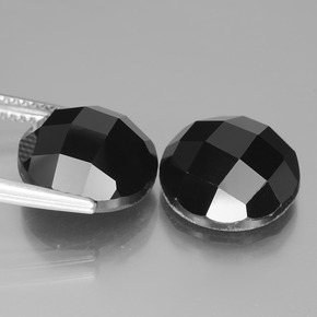 14.20캐럿 천연 검정색 스피넬 보석, 라운드 컷, 11.88 mm, 불투명체