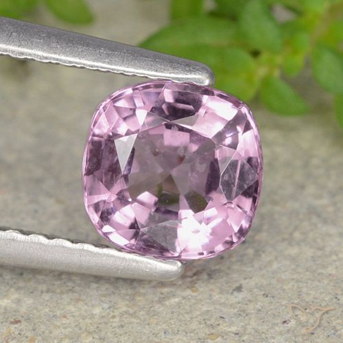 1.11ct 자연스러운 핑크빛이 도는 바이올렛 퍼플 스피넬, 방석, VVS-VS