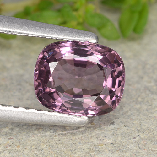 1.14캐럿 천연 미디엄 다크 퍼플 스피넬, 쿠션 컷, 6.9×5.6 mm, VVS
