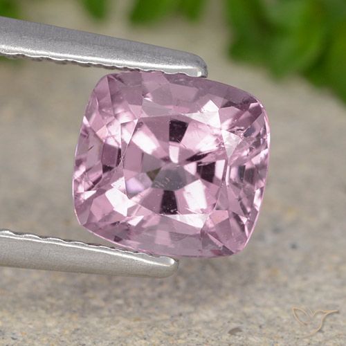 1.42ct 자연스러운 라이트 퍼플 스피넬, 방석, VS
