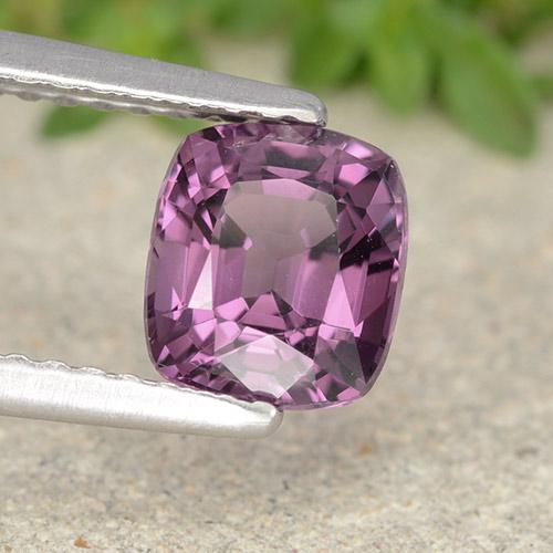1.25캐럿 천연 딥 퍼플 스피넬, 쿠션 컷, 6.6×5.8 mm, VVS