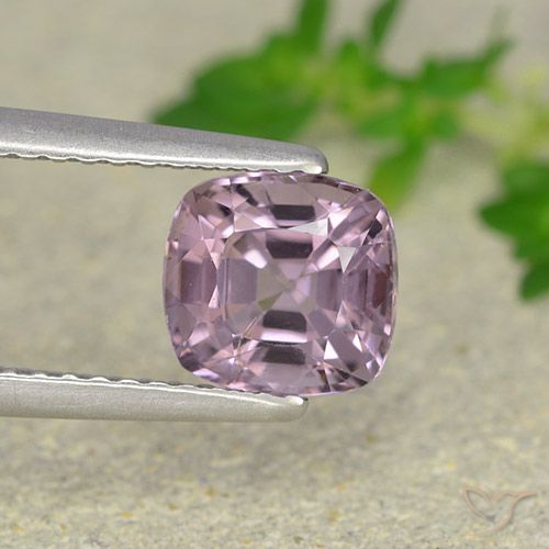 1.56ct 자연스러운 라이트 그레이쉬 바이올렛 스피넬, 방석, VVS