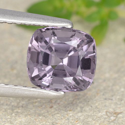 1.39ct 자연스러운 회색 빛이 도는 보라색 스피넬, 방석, VVS