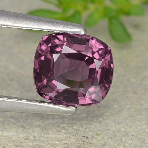 1.29캐럿 천연 붉은빛 퍼플 스피넬, 쿠션 컷, 6.7×6.1 mm, VVS