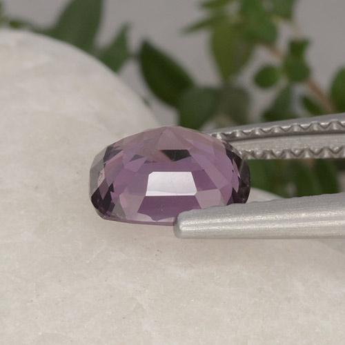 1.37캐럿 천연 딥 모브 톤 스피넬, 쿠션 컷, 7×6.3 mm, VVS
