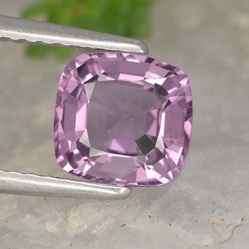 1.53ct 자연스러운 미디엄 퍼플 스피넬, 방석, VVS