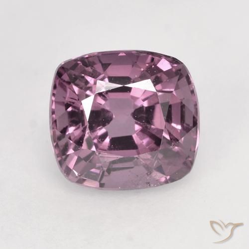 1.30ct 자연스러운 미디엄 퍼플 스피넬, 방석, VS