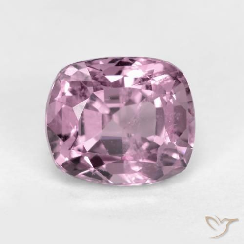 1.35ct 자연스러운 미디엄 퍼플 스피넬, 방석, VS