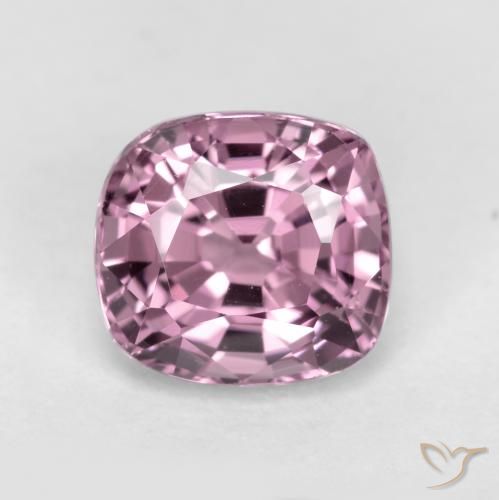 1.30ct 자연스러운 미디엄 퍼플 스피넬, 방석, VS