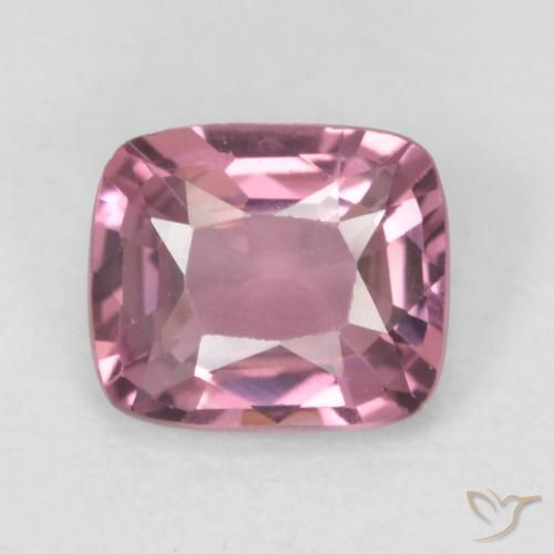 0.67ct 자연스러운 미디엄 퍼플 스피넬, 방석, VS