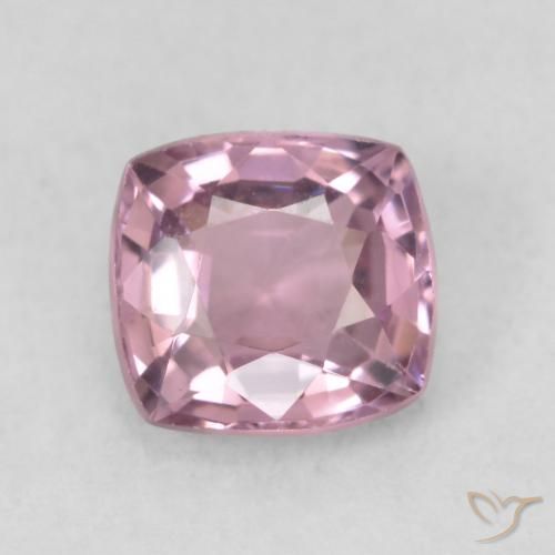 0.69ct 자연스러운 라이트 레드 퍼플 스피넬, 방석, VVS