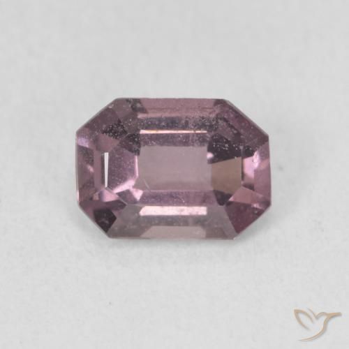 0.70ct 자연스러운 미디엄 퍼플 스피넬, 에메랄드 컷, VS