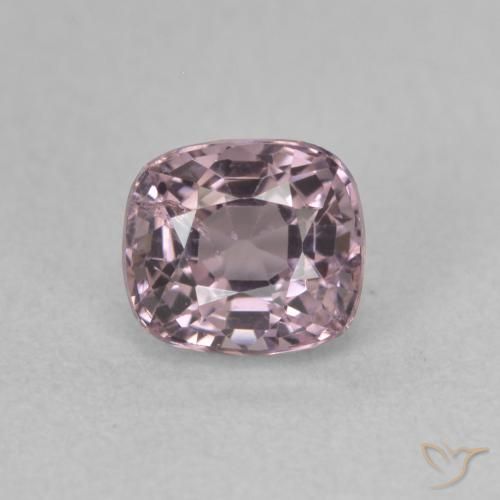 0.98ct 자연스러운 미디엄 퍼플 스피넬, 방석, VS