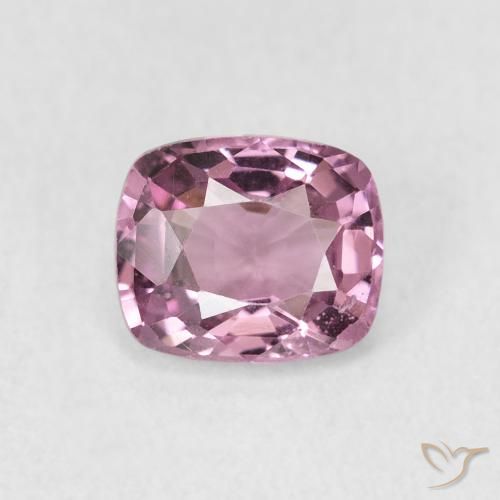 0.92ct 자연스러운 미디엄 퍼플 스피넬, 방석, VS