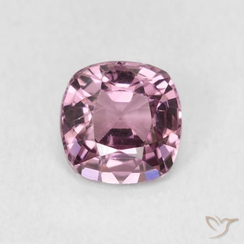 1.04ct 자연스러운 연한 분홍빛이 도는 보라색 스피넬, 방석, VS