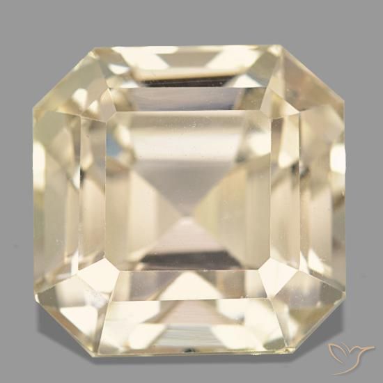 21.88캐럿 천연 크림 스포듀민, 에메랄드 컷, 14.7×14.7 mm, VVS-VS