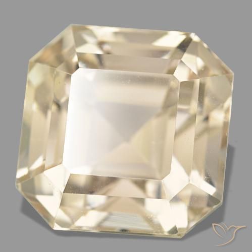 21.88캐럿 천연 크림 스포듀민, 에메랄드 컷, 14.7×14.7 mm, VVS-VS