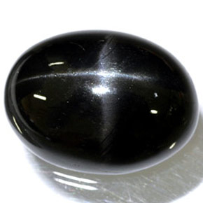24.45캐럿 천연 검정색 스타 디옵사이드, 타원형 컷, 20.1×15 mm, 불투명체