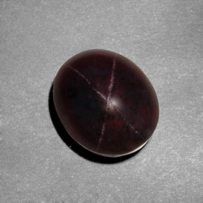 9.49캐럿 천연 블랙 레드 스타 가넷, 타원형 컷, 11.8×10 mm, 불투명체