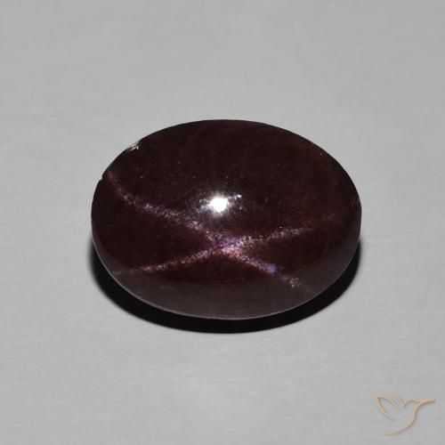 8.91ct 자연스러운 다크 레드 스타가넷, 타원형, 불투명체