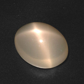 17.40캐럿 천연 오렌지 크림 스타 문스톤, 타원형 컷, 17.7×13.7 mm, 투명한