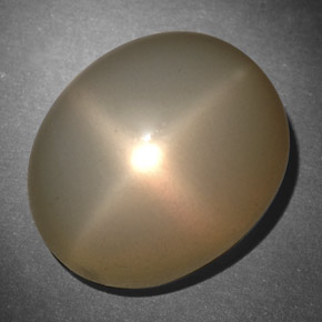 26.57캐럿 천연 크림 스타 문스톤, 타원형 컷, 17.2×14.1 mm, 투명한