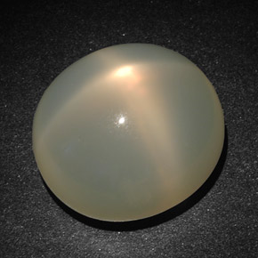 22.83캐럿 천연 크림 스타 문스톤, 타원형 컷, 17.8×16.2 mm, 투명한
