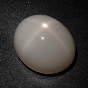 22.77캐럿 천연 크림 스타 문스톤, 타원형 컷, 17.6×14.6 mm, 투명한