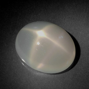 5.60캐럿 천연 화이트 스타 문스톤, 투명한, 12.9×10.5 mm, 투명/반투명