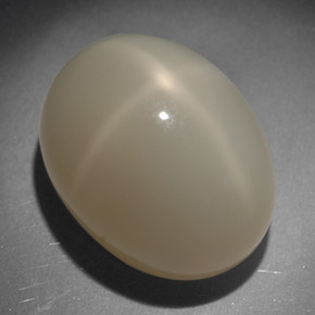 22.59캐럿 천연 크림 스타 문스톤, 타원형 컷, 17.8×13.8 mm, 불투명체