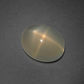 4.88캐럿 천연 크림 스타 문스톤, 타원형 컷, 11.8×9.6 mm, 투명한