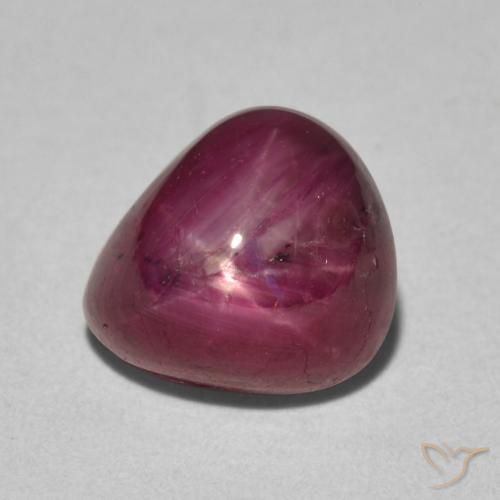 4.42ct 자연스러운 딥 와인 레드 스타루비, 배 모양, 불투명체