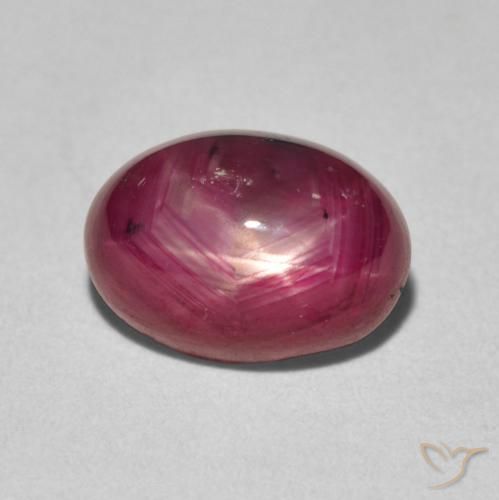 3.77ct 자연스러운 딥 레드 스타루비, 타원형, 불투명체
