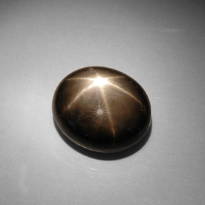 17.90캐럿 천연 검정색 스타 사파이어, 타원형 컷, 15.4×13.4 mm, 불투명체