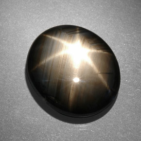 13.06캐럿 천연 검정색 스타 사파이어, 타원형 컷, 14.4×12.4 mm, 불투명체