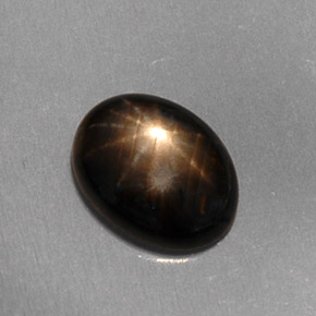 1.59캐럿 천연 검정색 스타 사파이어, 타원형 컷, 8.2×6.2 mm, 투명한