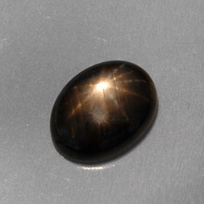 1.59캐럿 천연 검정색 스타 사파이어, 타원형 컷, 8.2×6.2 mm, 투명한