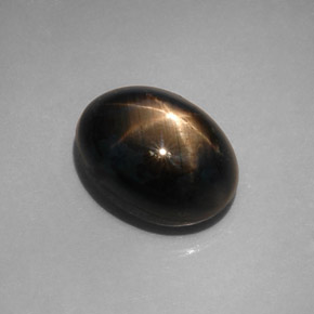 12.08캐럿 천연 검정색 스타 사파이어, 타원형 컷, 13.6×10.3 mm, 불투명체