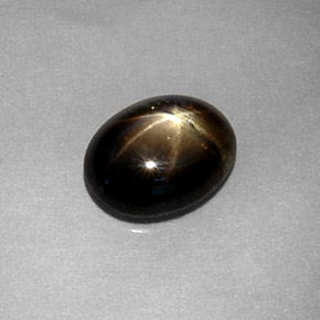1.80캐럿 천연 검정색 스타 사파이어, 타원형 컷, 8×6.2 mm, 투명한