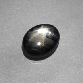 1.98캐럿 천연 검정색 스타 사파이어, 타원형 컷, 7.9×6.1 mm, 불투명체