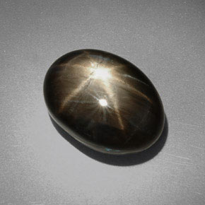 9.00캐럿 천연 검정색 스타 사파이어, 타원형 컷, 13.2×9.5 mm, 불투명체