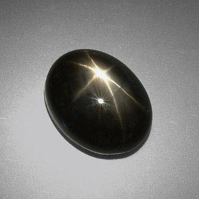 9.38캐럿 천연 검정색 스타 사파이어, 타원형 컷, 13.5×10.6 mm, 불투명체