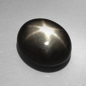 27.17캐럿 천연 검정색 스타 사파이어, 타원형 컷, 17.9×14.7 mm, 불투명체