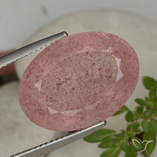 15.28ct 자연스러운 인텐스 핑크 딸기 석영, 타원형, 투명한