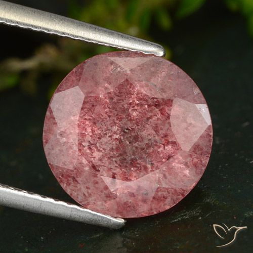 4.31ct 자연스러운 딥 핑크 딸기 석영, 둥근, 투명한