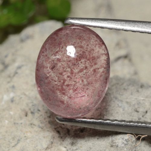 3.20ct 자연스러운 로즈 핑크 딸기 석영, 타원형, 투명한